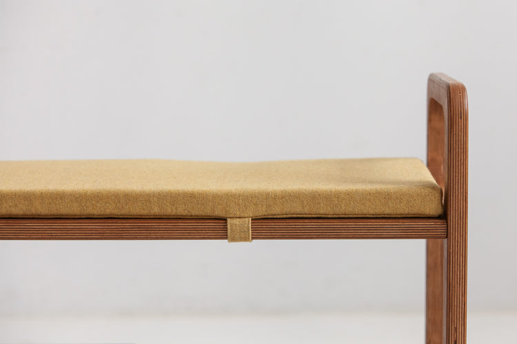 Bench with straight legs and cushion