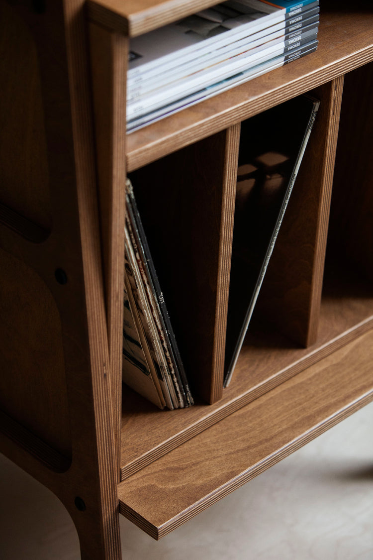 Bookcase Midi with vinyl
