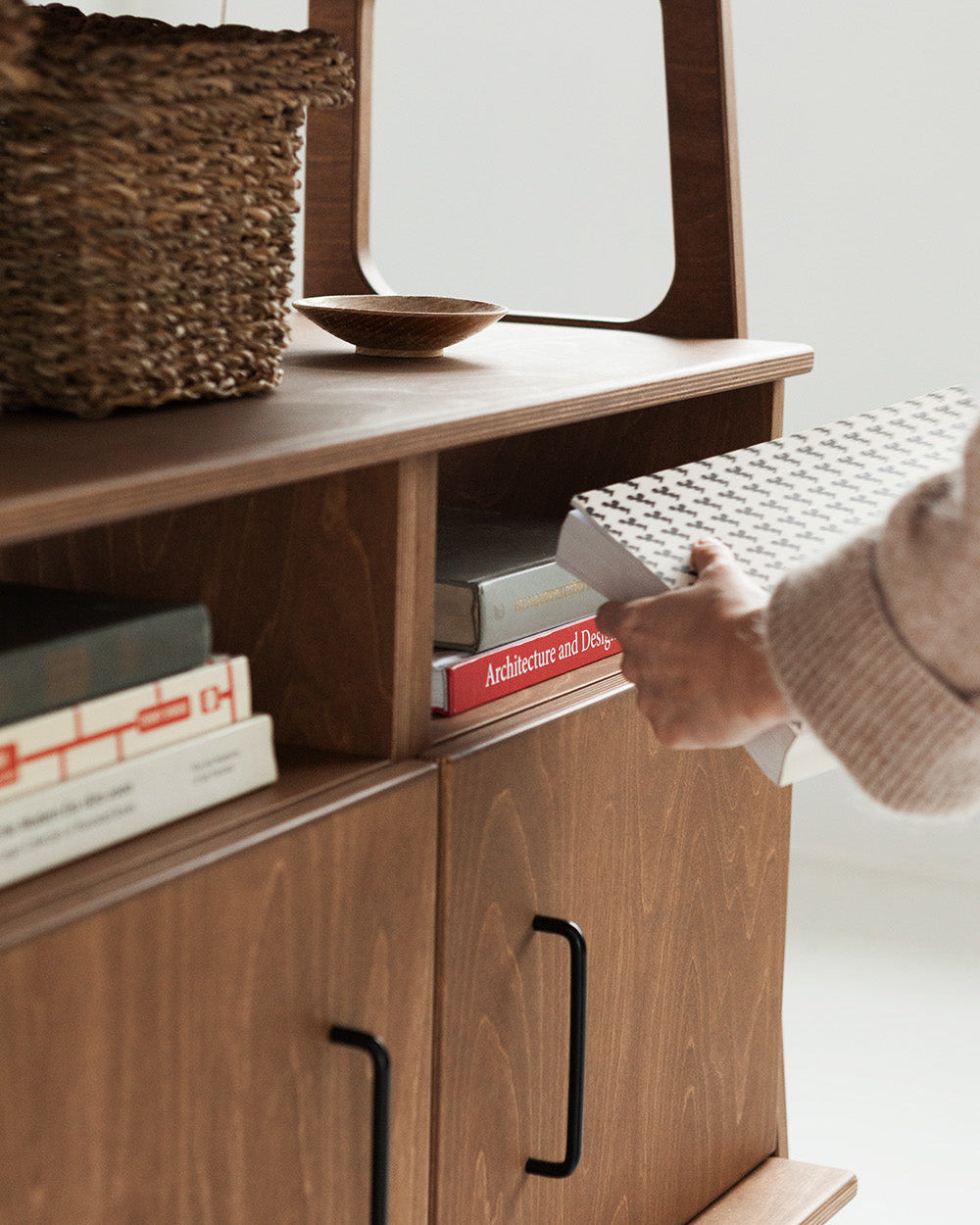 Mid-Century Modern Standing Desk: A Buyer's Guide