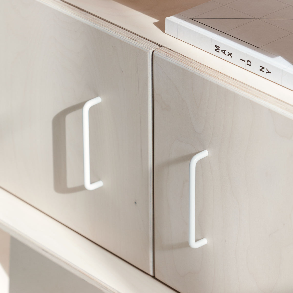 Bookcase Maxi with cabinet open