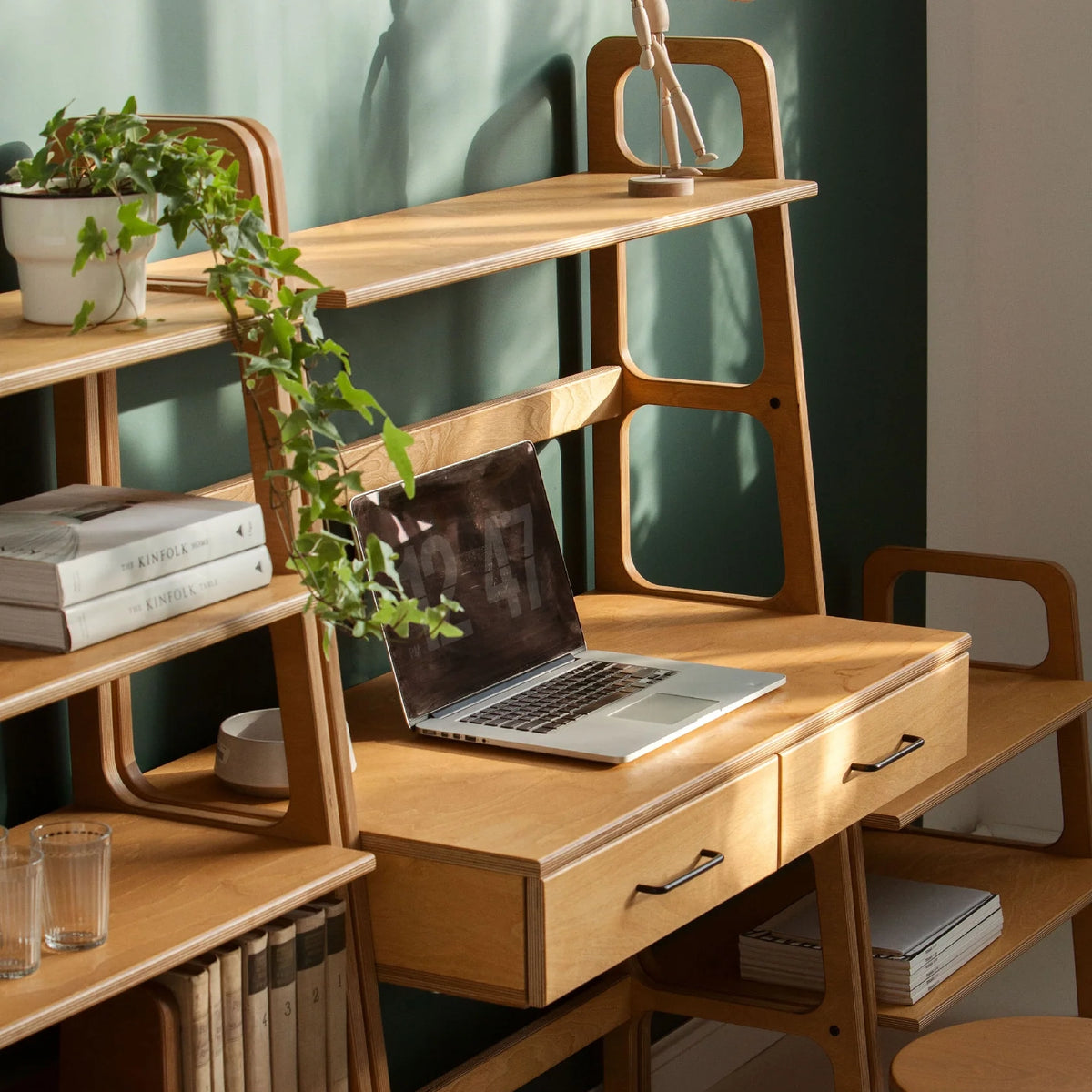 Kompaktes Homeoffice-Wandregal · Set VIII