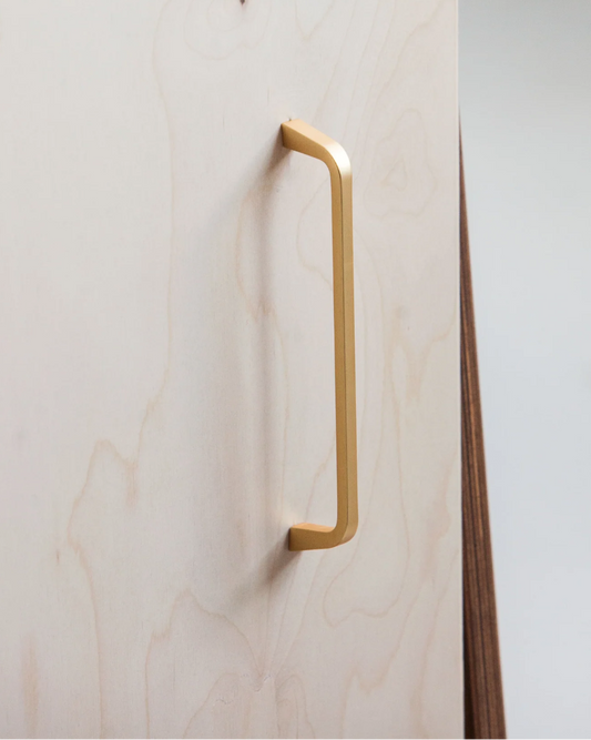 Este brushed gold