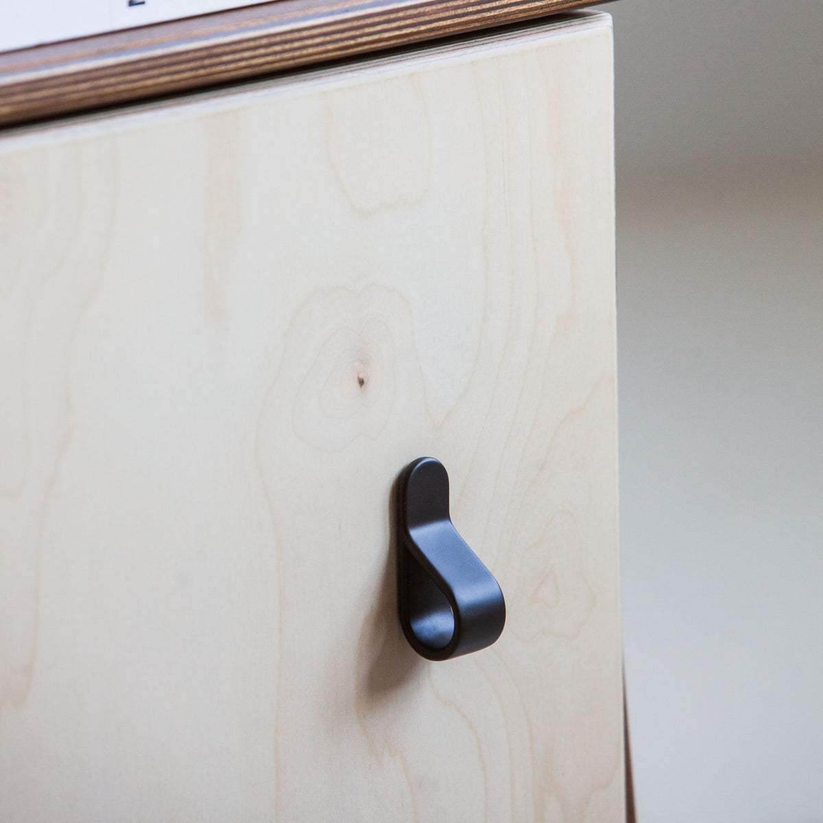 Belt knob brown, in birch plywood (view 4)