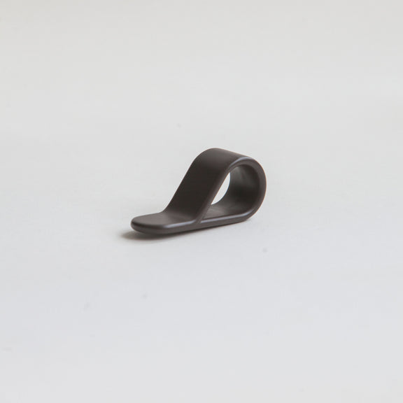 Belt knob brown, in birch plywood