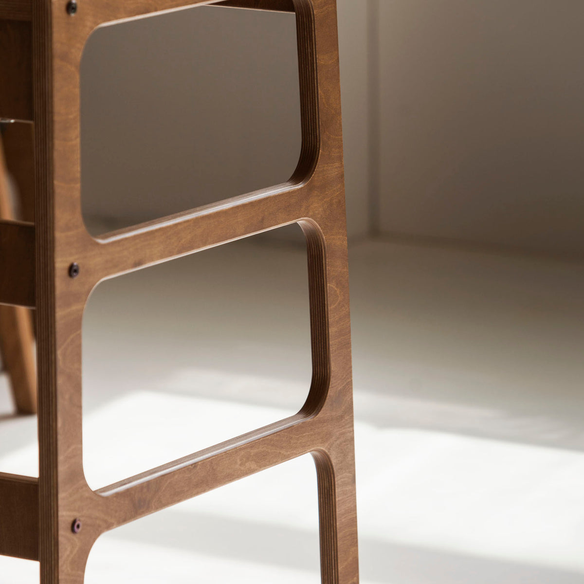 L-shape-wooden-midcenutry-computer-desk