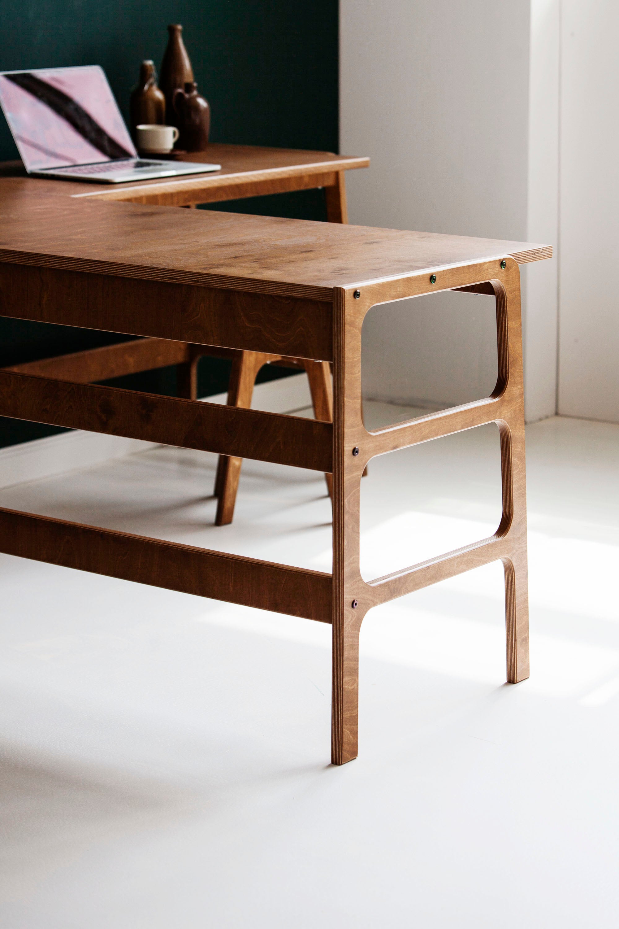 Mid Century Modern Eckschreibtisch erstklassige Holzverarbeitung