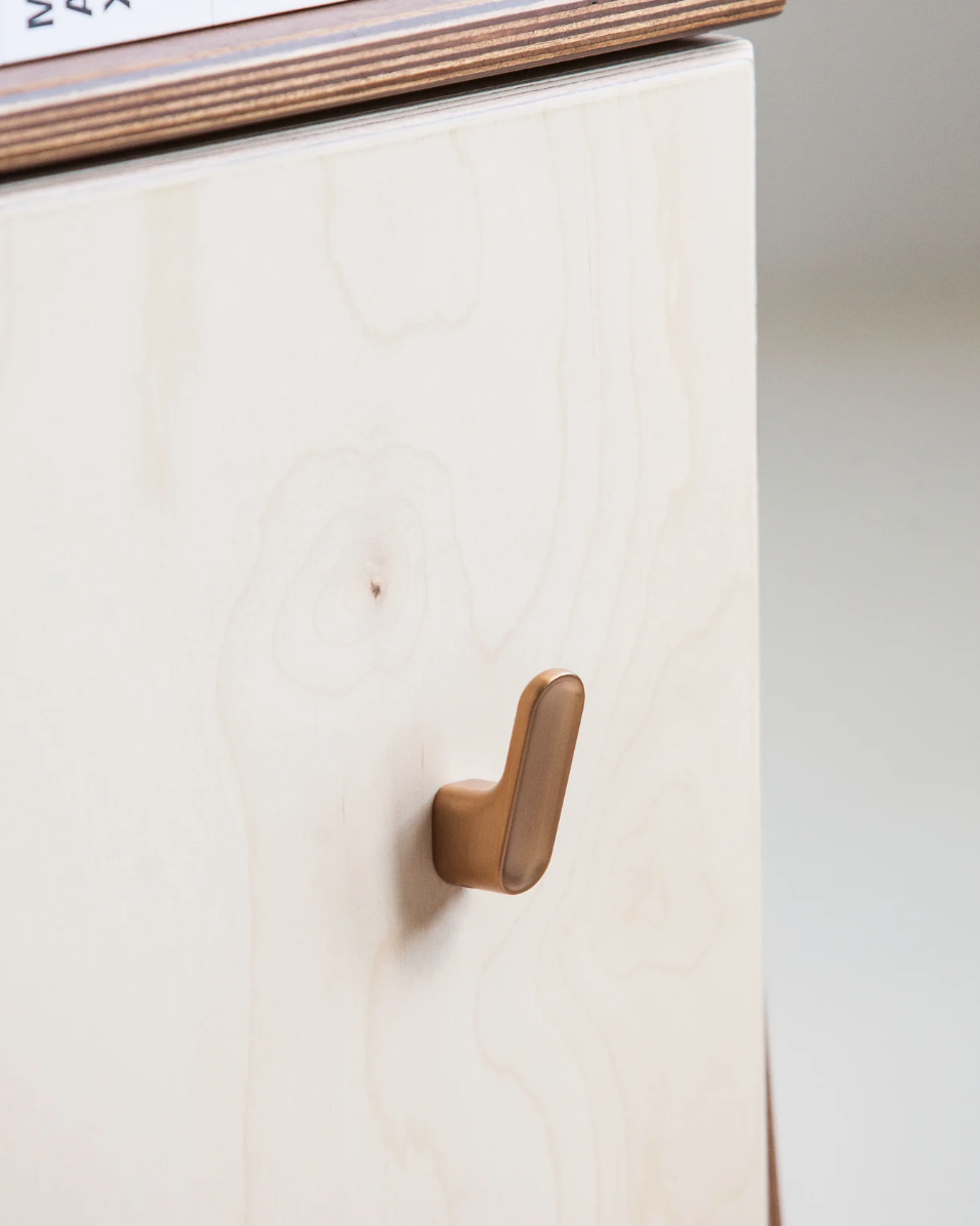 Luv brushed brass