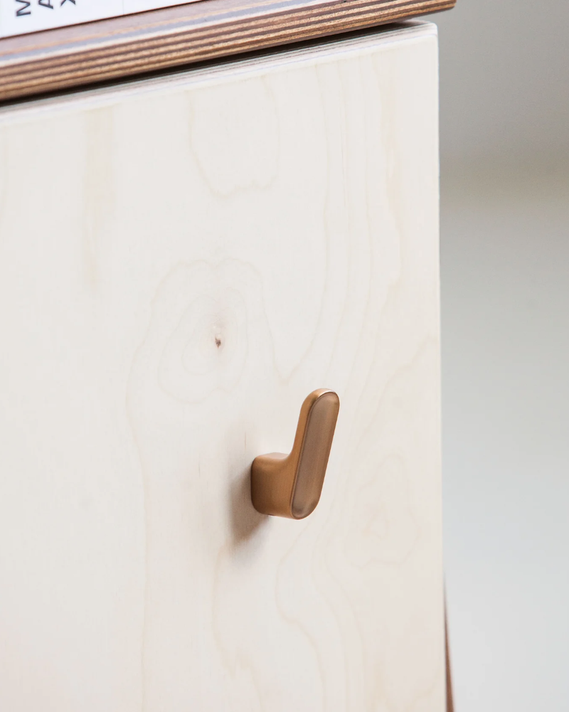 Luv brushed brass