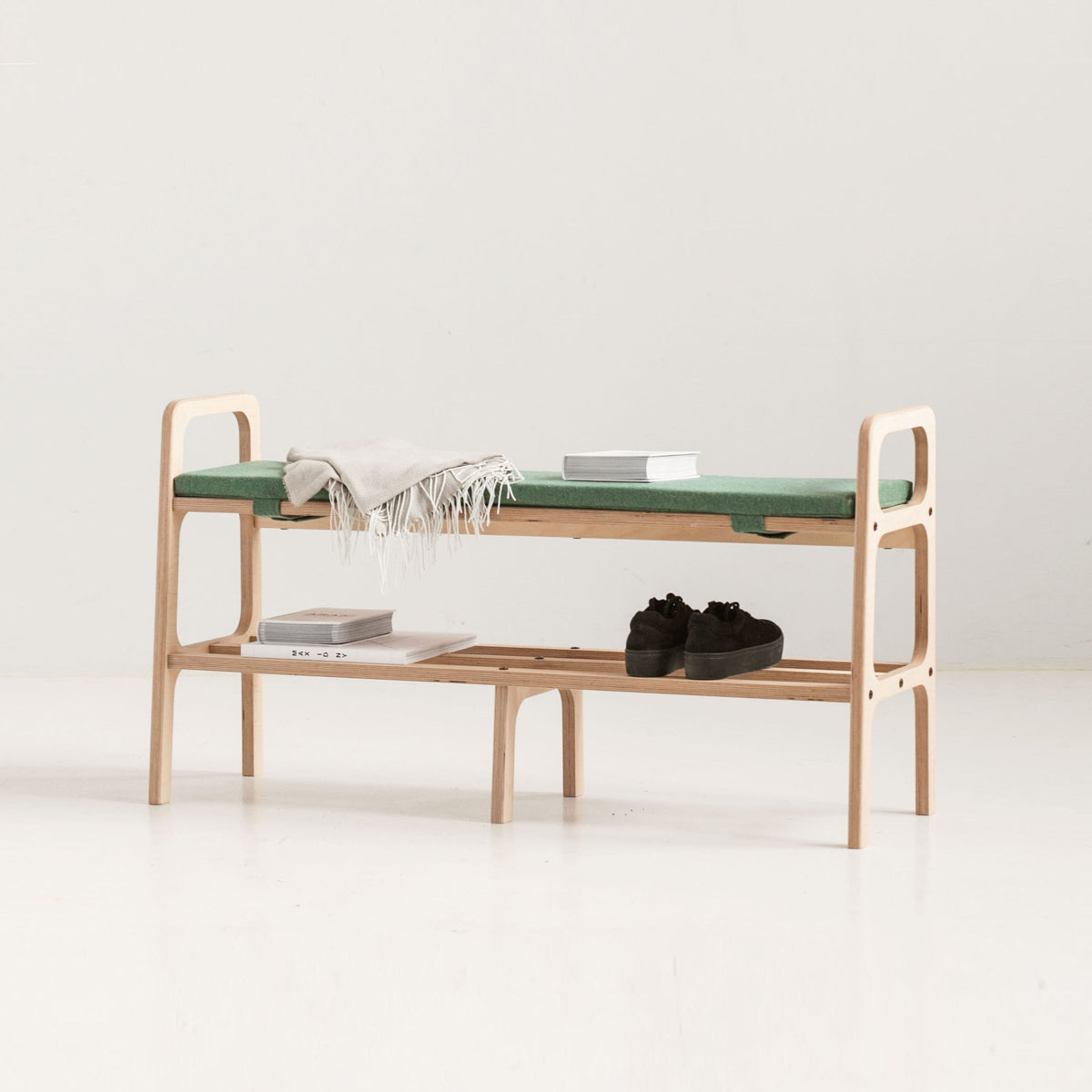 Long Entryway Bench with Cushion · 120–150 cm
