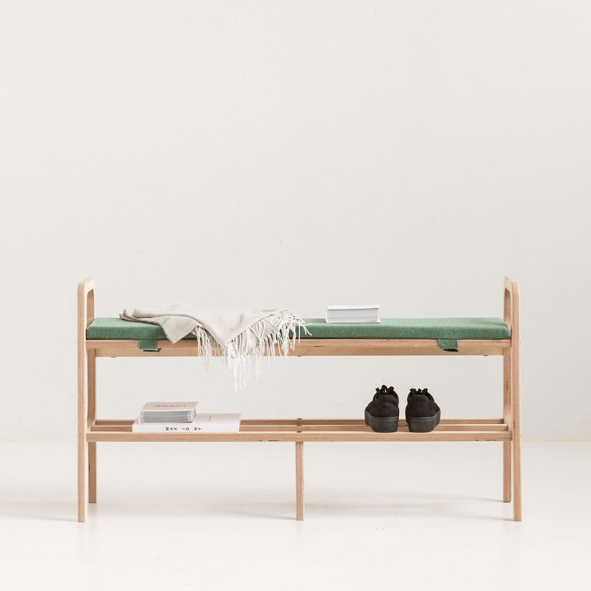 Long Entryway Bench with Cushion · 120–150 cm