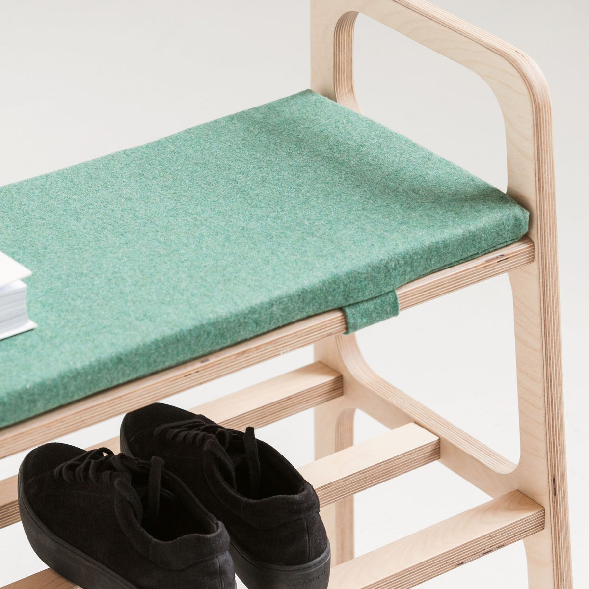 Long Entryway Bench with Cushion · 120–150 cm