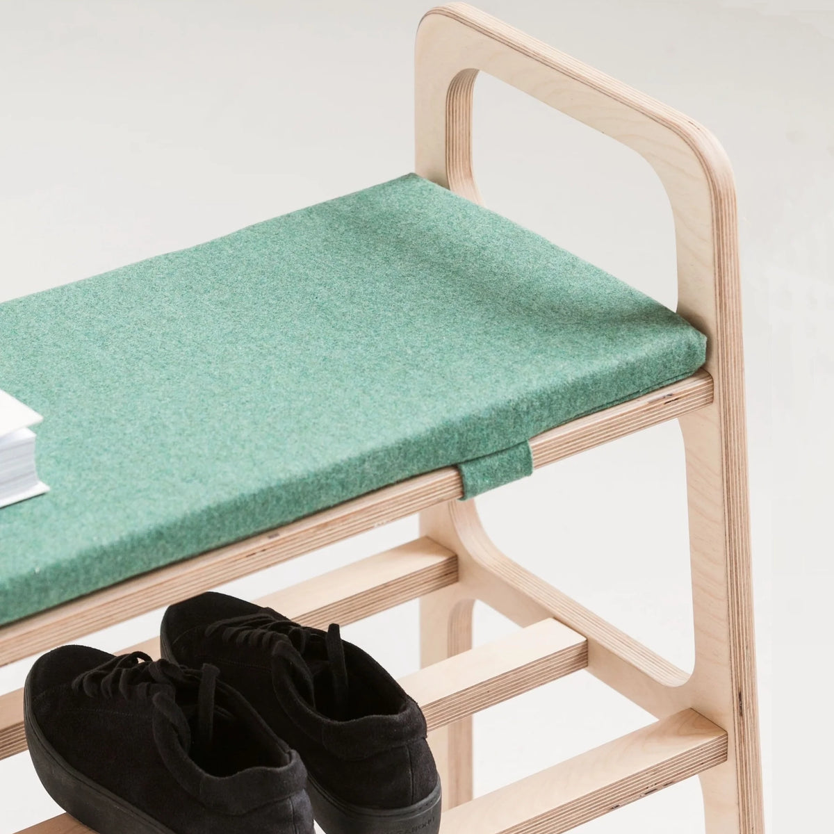 Long Entryway Bench with Cushion · 120–150 cm