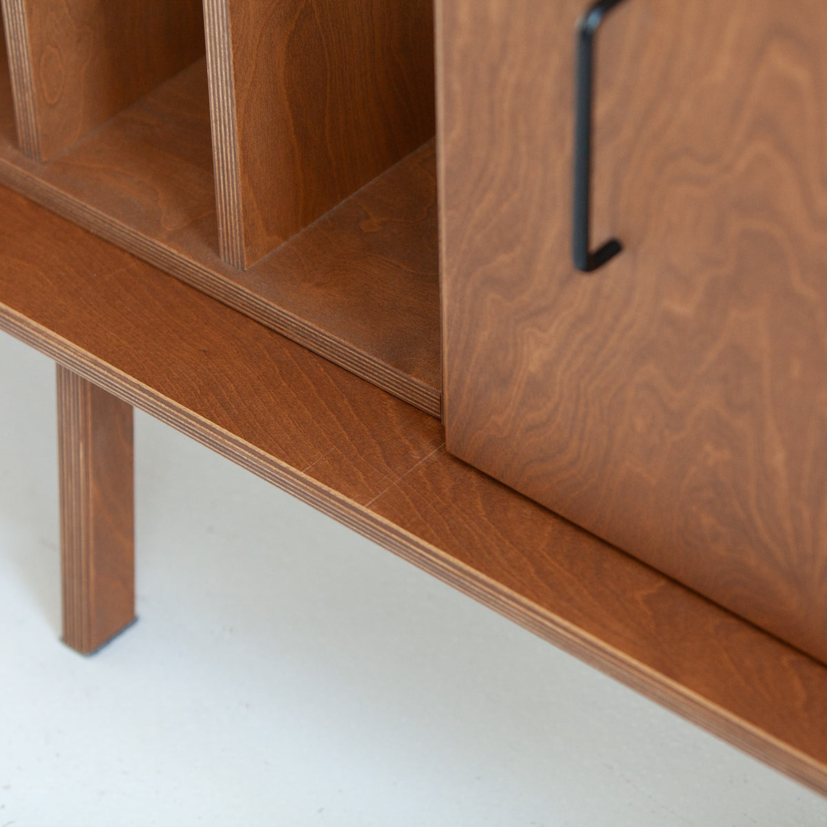 Sideboard 460 XVII WALNUT
