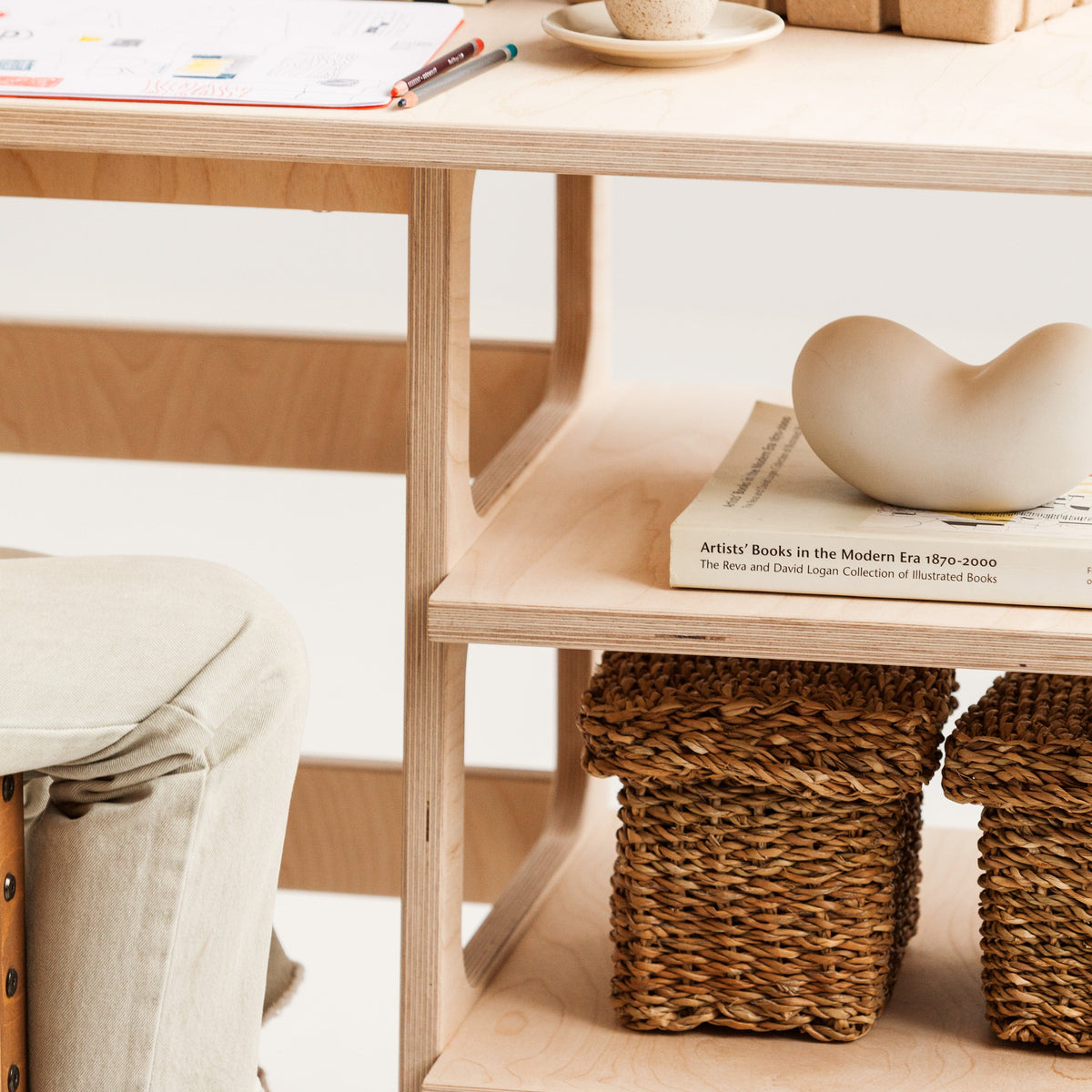 Mid-Century Desk · 180 cm · 2 Drawers & 2 Shelves
