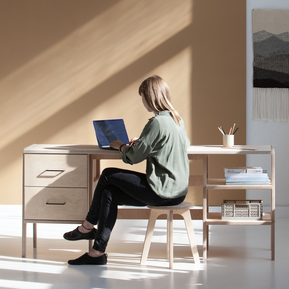 Mid-Century Desk, 180 cm, 2 Drawers & 2 Shelves, in birch plywood (view 3)