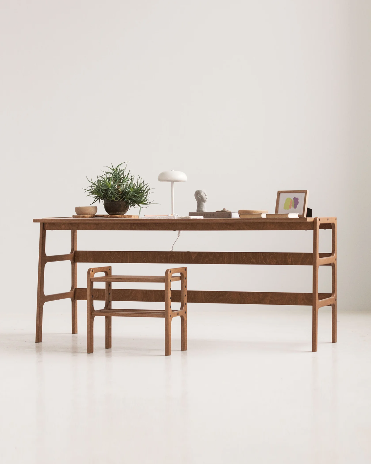 Mid-Century Desk · 180 cm