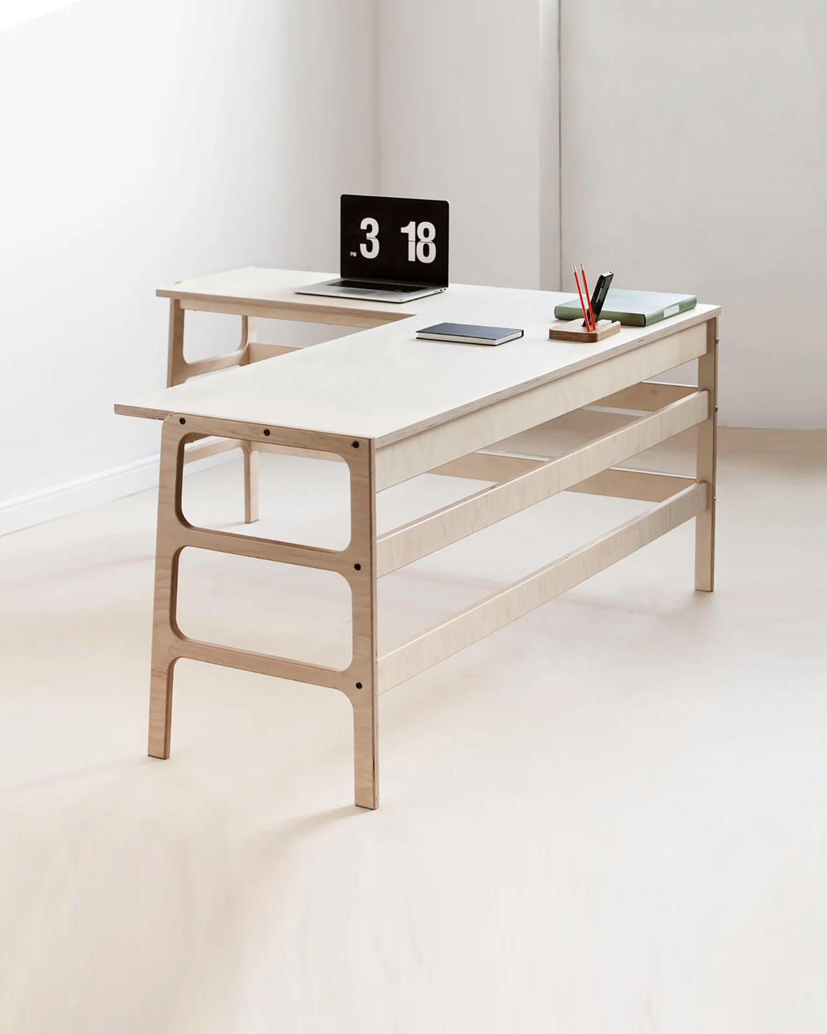 Mid-Century L-Shape Desk · 65/65