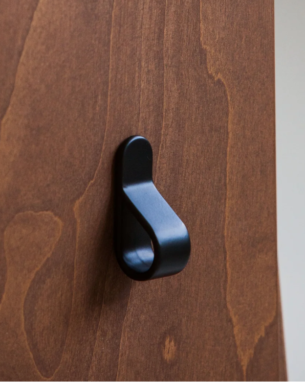 Belt knob black