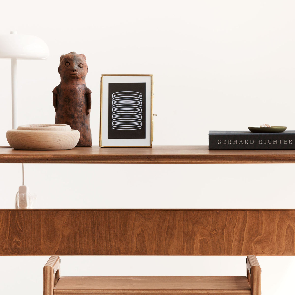 desktop-of-wooden-growing-desk-for-kids-in-full-sun