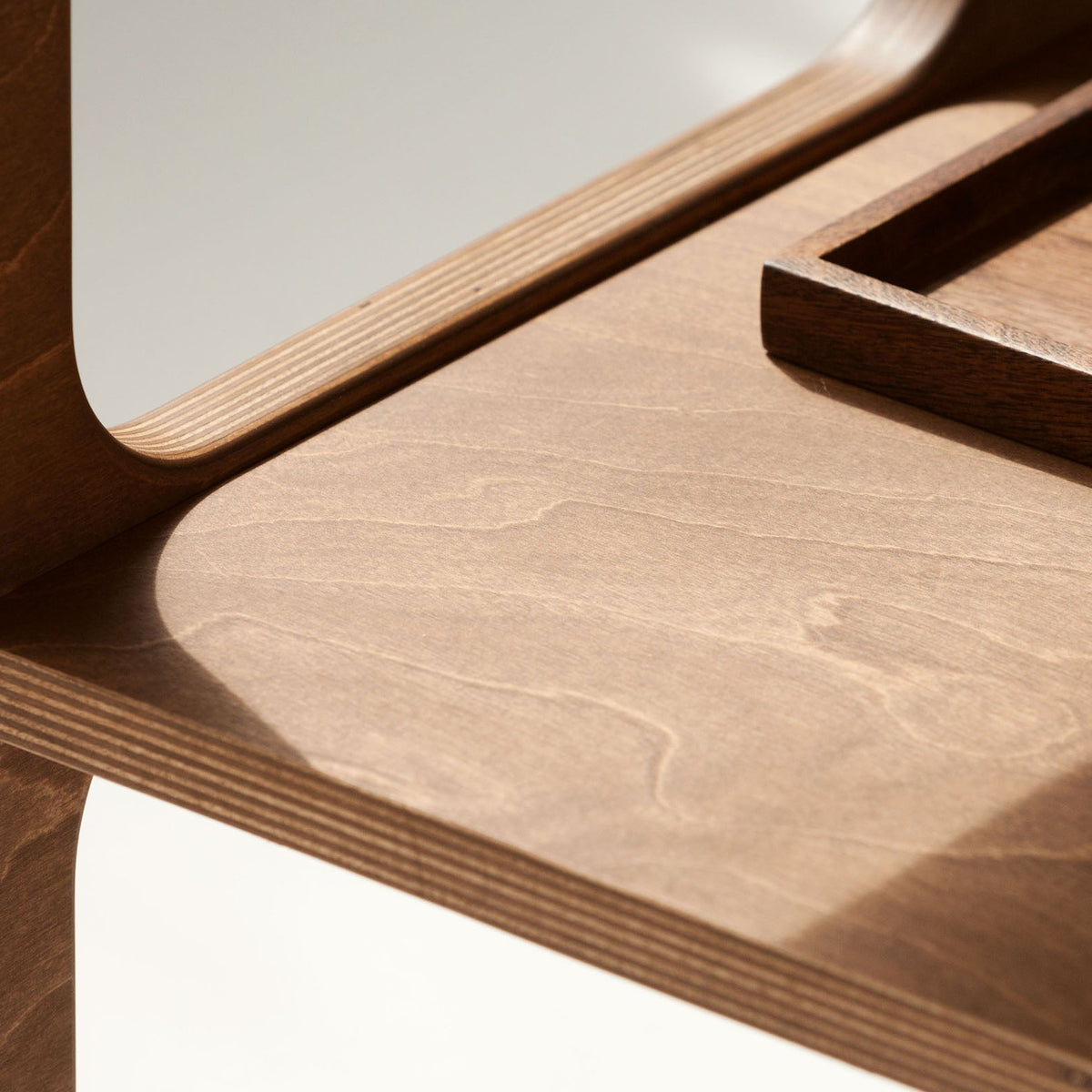 detail-bookcase-storage-vintage-wooden-bookshelf