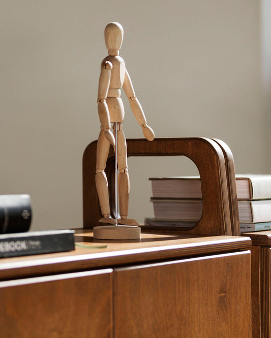 detail-ofwooden-scandinavian-modern-design
