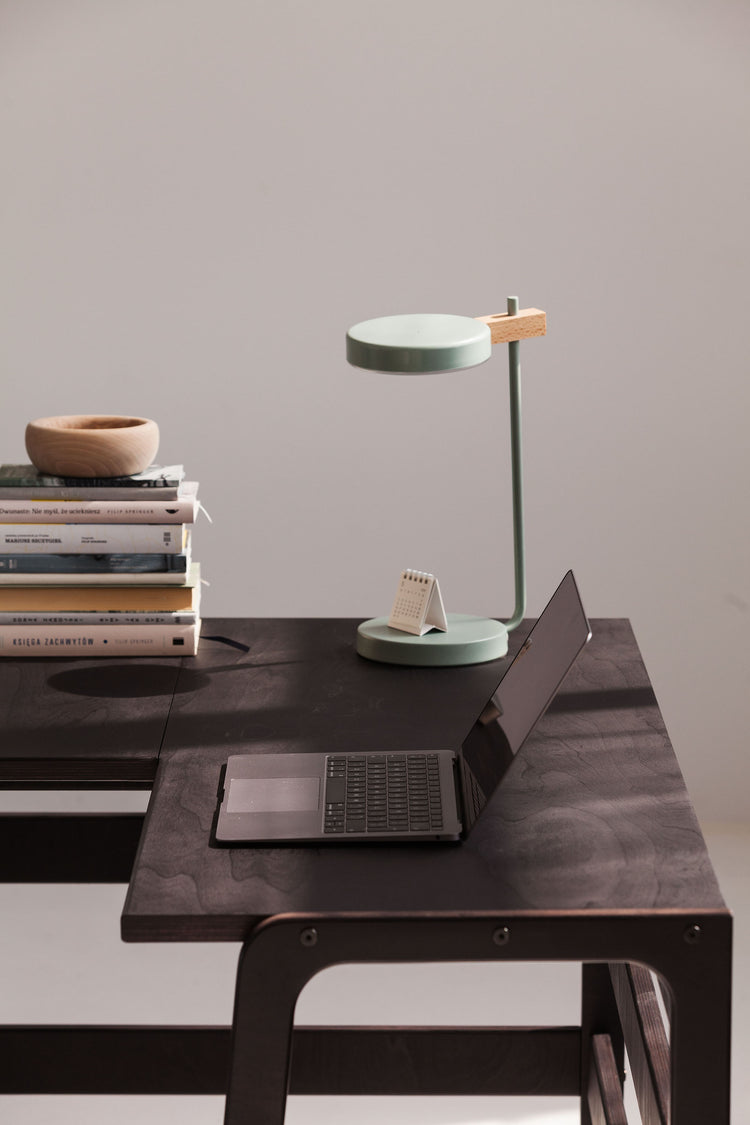 details-mid-century-modern-wooden-corner-desk