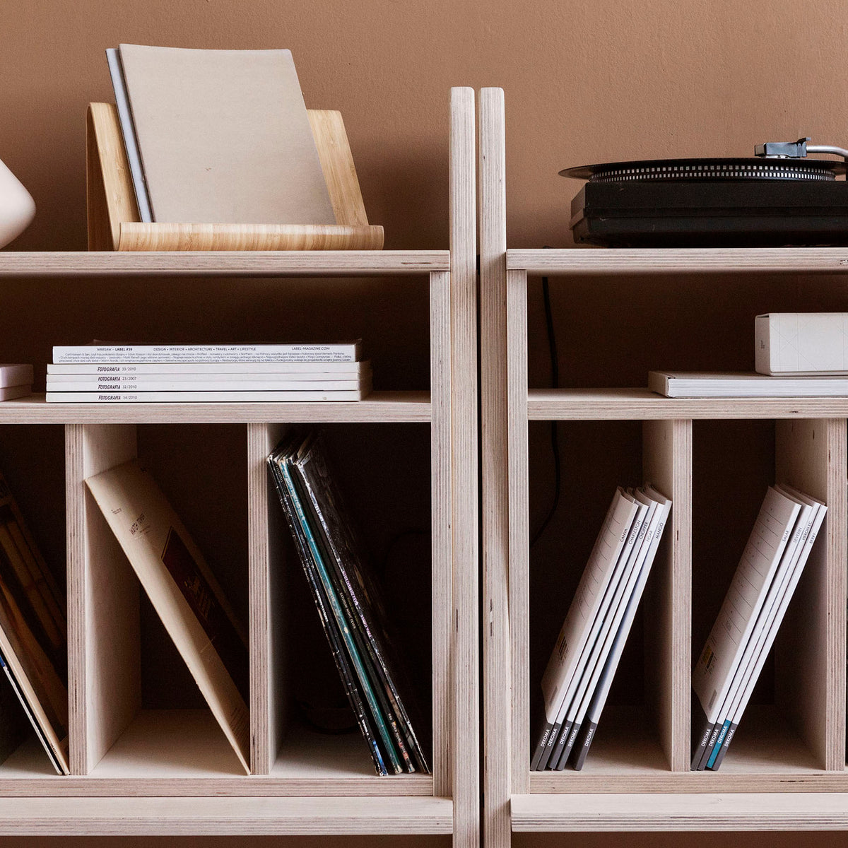 details-vinyl-storage-sideboard