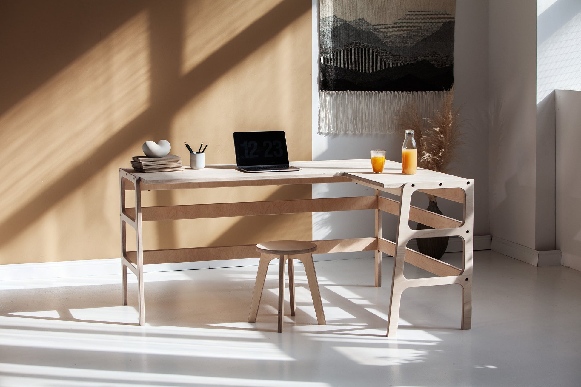 details-wooden-L-shape-mid-century-desk