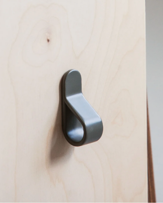 Belt knob grey