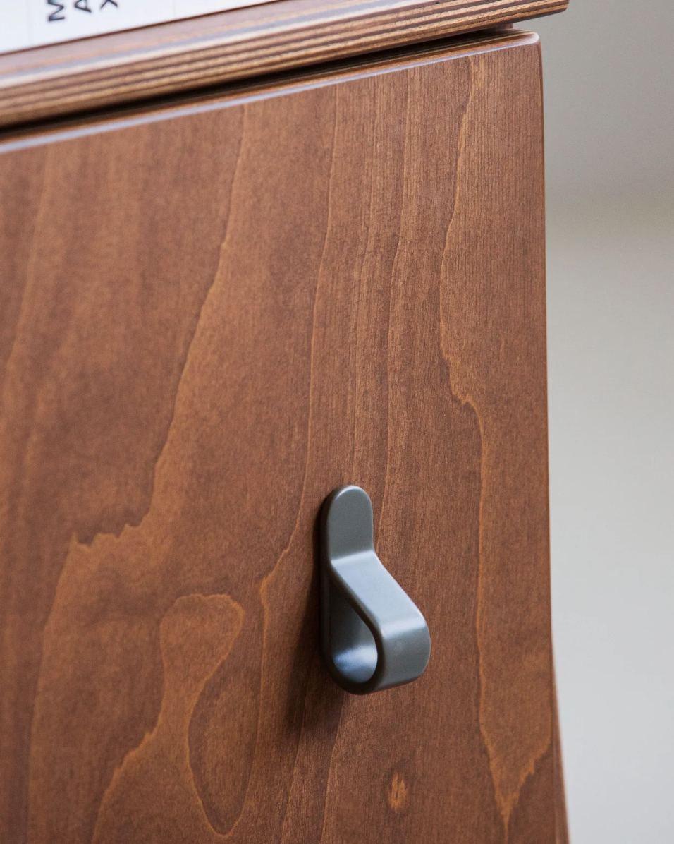 Belt knob grey