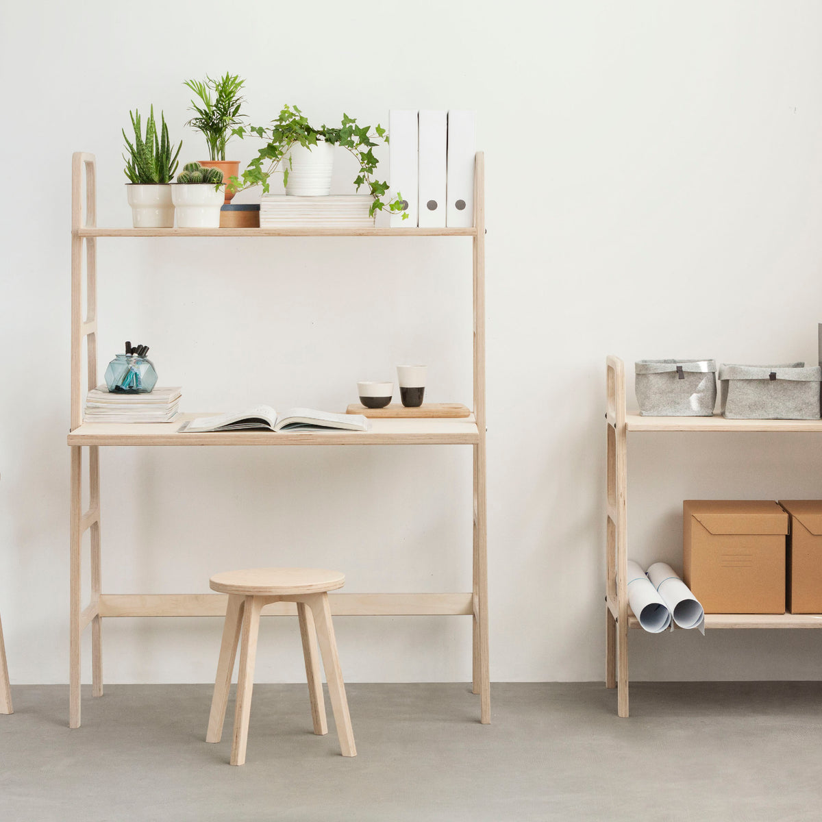 light-wooden-mid-century-modern-design-desk