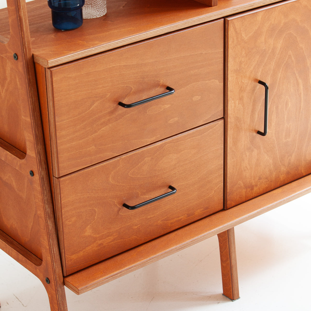 Midlite Bookcase · 97 cm · Drawers + Cabinet
