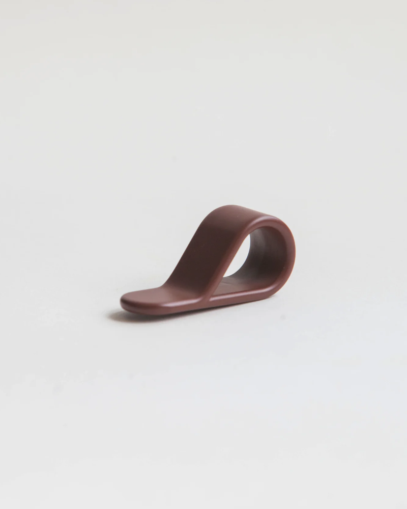 Belt knob red