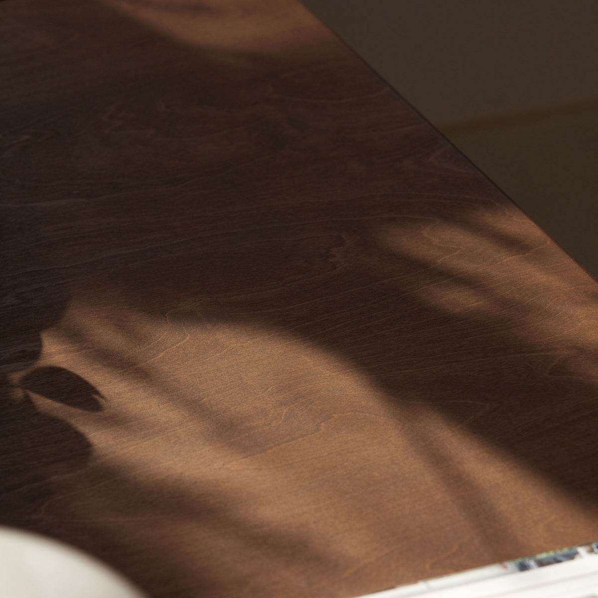 walnut-wood-detail-of-mid-century-desk