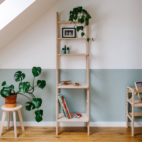 wooden-bookcase-minimalistic