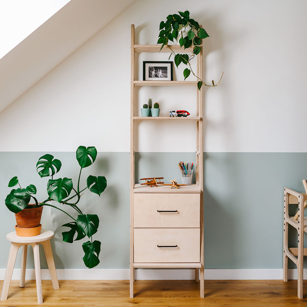 wooden-hand-made-bookcase-with-drawers