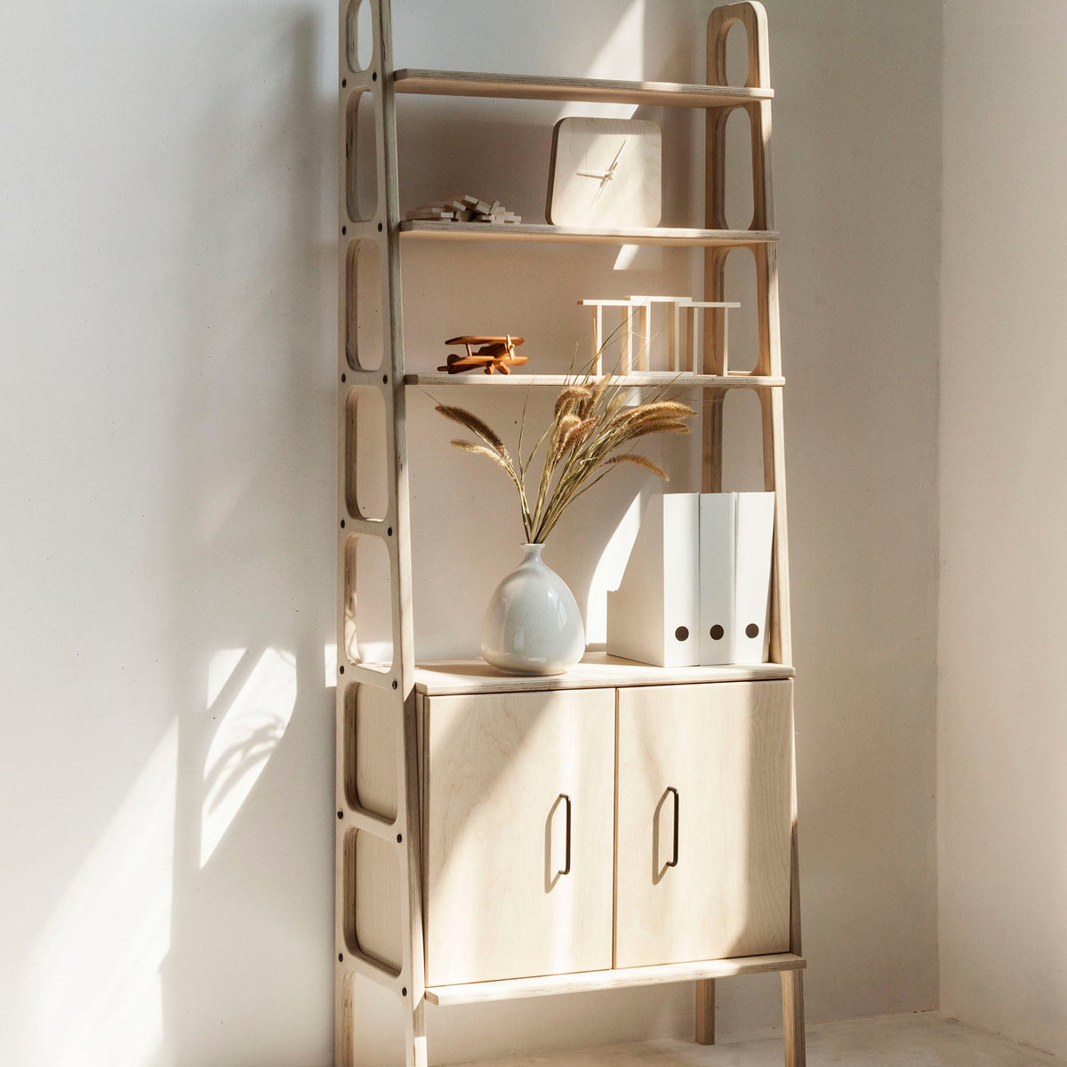 wooden-minimalist-bookcase-with-cabinet