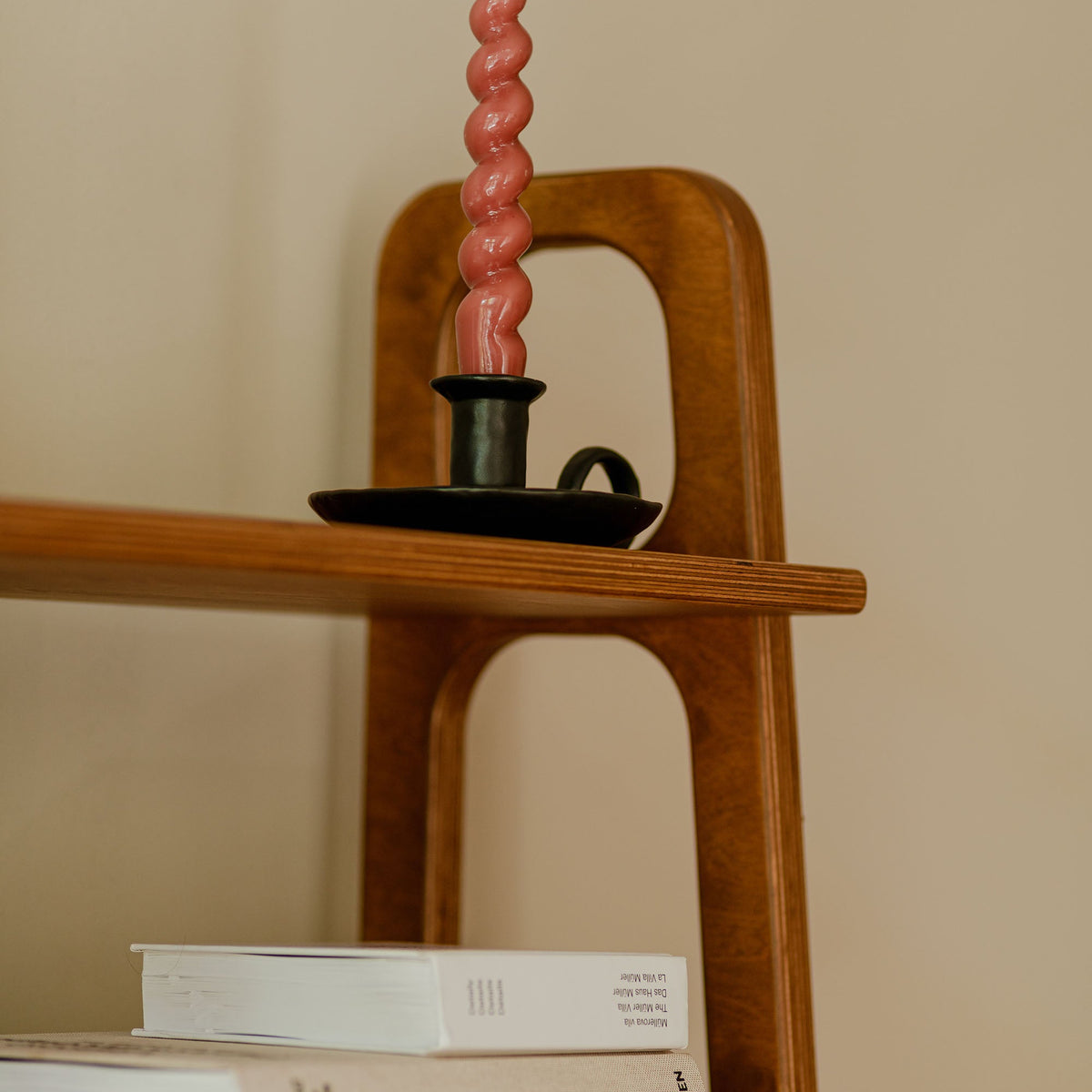 wooden-minimalist-bookcase