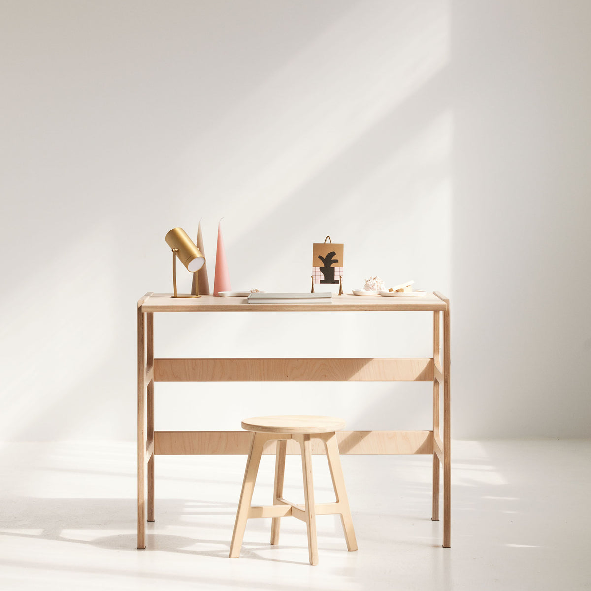 Desk 65